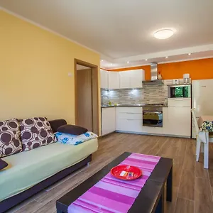Dunja Appartamento Cres